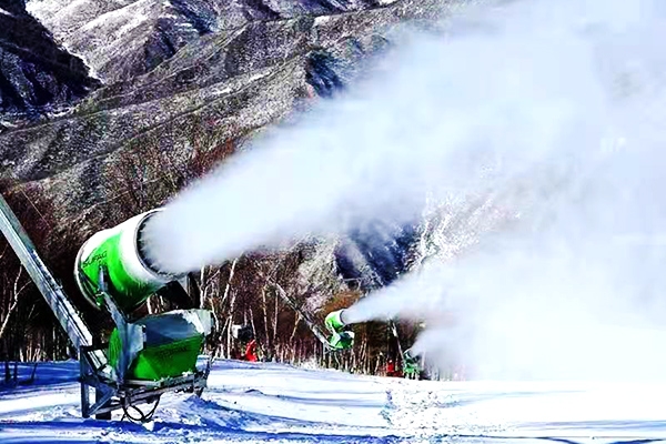 造雪機(jī)對滑雪場的作用您們了解多少呢？